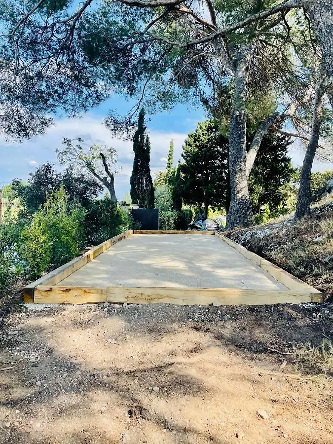 مبيت وإفطار موسان ليه ألبيل Mas Des Alpilles