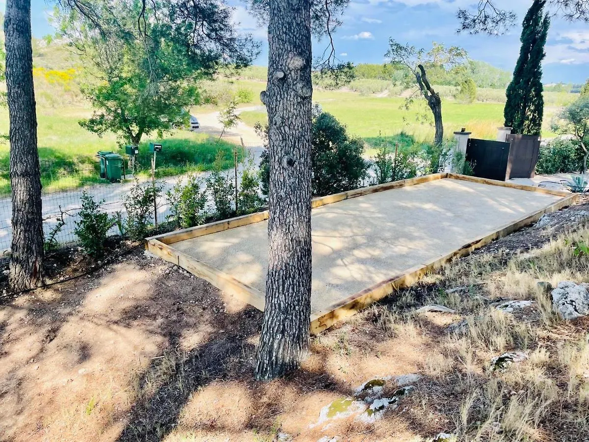 فندق مبيت وإفطار مبيت وإفطار موسان ليه ألبيل Mas Des Alpilles فرنسا