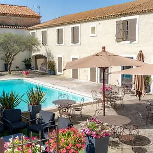 Hotel Logis Les Magnanarelles, Maussane-les-Alpilles