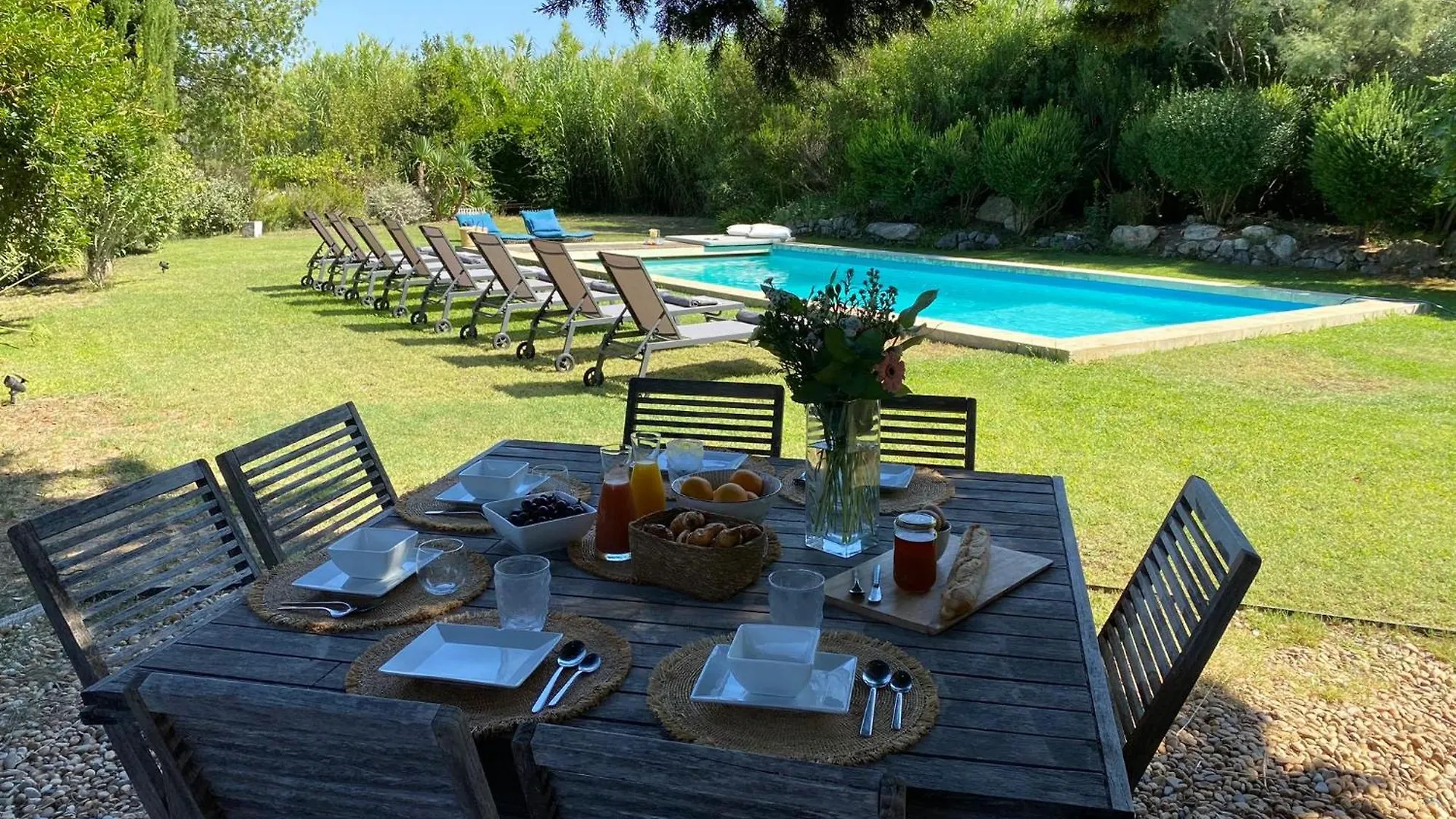 Bed and Breakfast Mas Des Alpilles Maussane-les-Alpilles 0*,  Francia