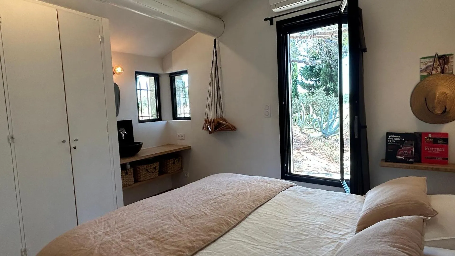 Bed and Breakfast Mas Des Alpilles Maussane-les-Alpilles 0*,